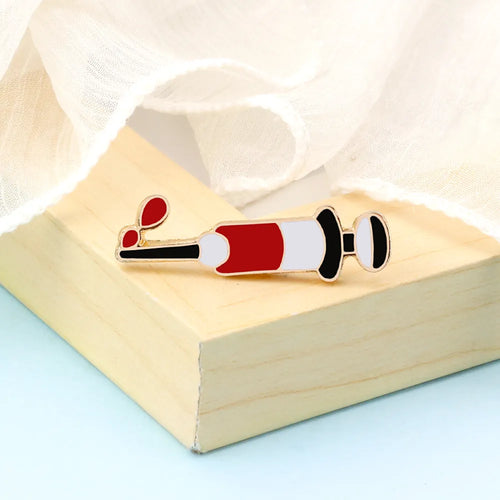 Medical Brooch for Doctor Nurse Stethoscope T-shirts Enamel Pins Heart