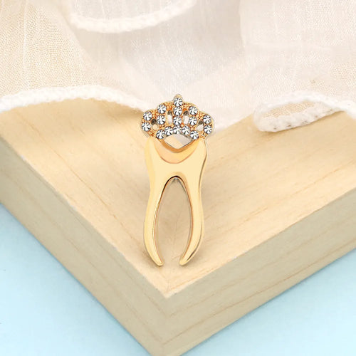 Medical Brooch for Doctor Nurse Stethoscope T-shirts Enamel Pins Heart